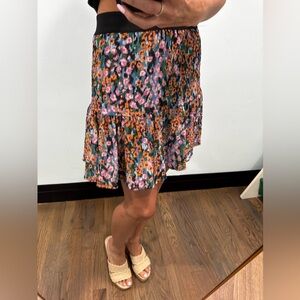 NWT!! INDEE / XS / FLORAL COLORFUL SKIRT